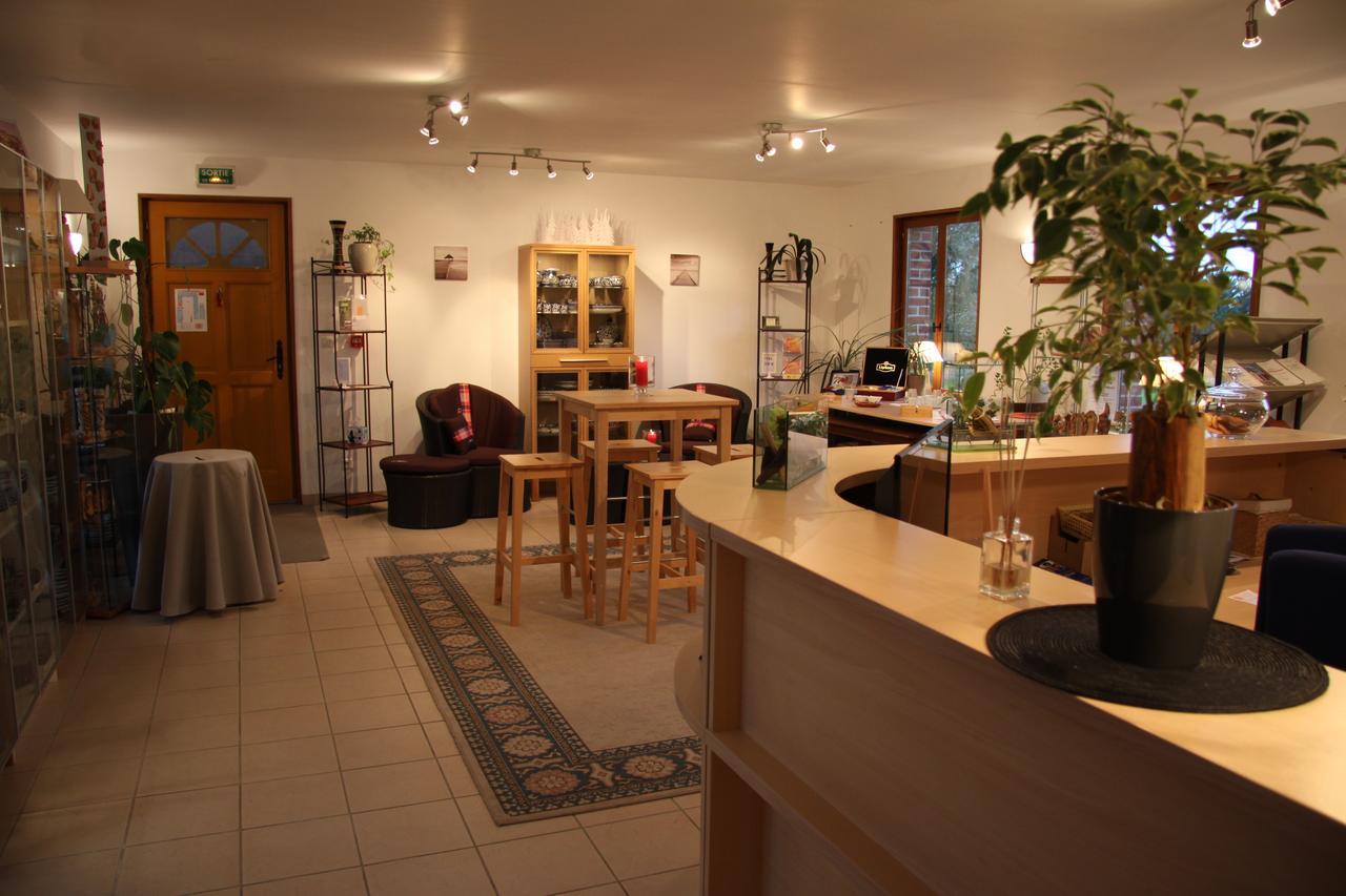 Hotel Les Charmilles De Mormal Landrecies Εξωτερικό φωτογραφία
