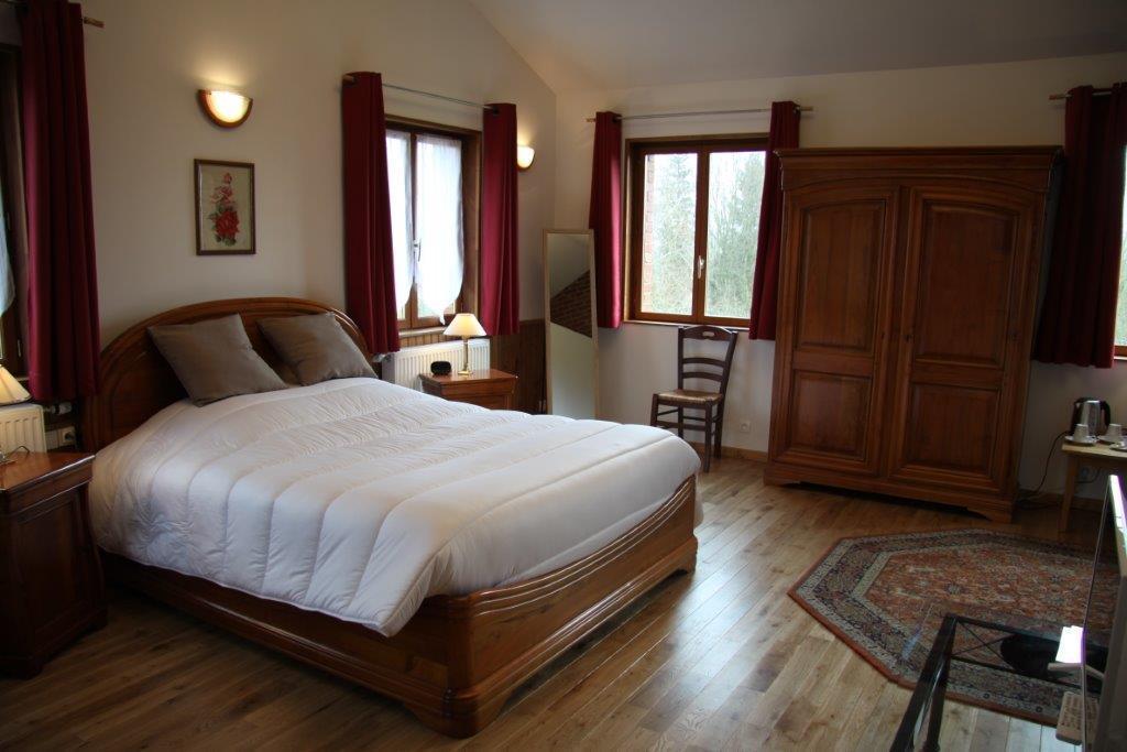Hotel Les Charmilles De Mormal Landrecies Εξωτερικό φωτογραφία